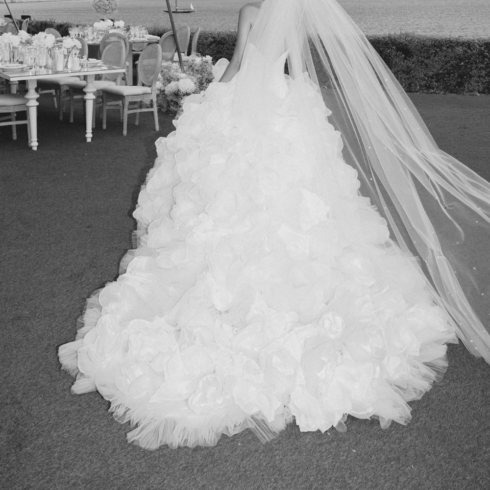 Elegant White Wedding Dress